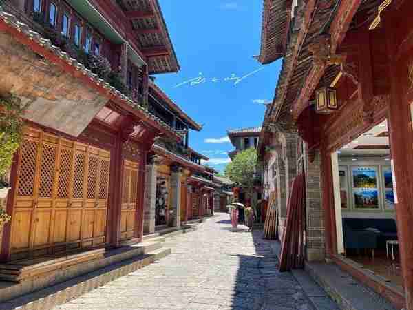 云南省最著名的古城，作为世界遗产却常常被骂，又被称为艳遇之都